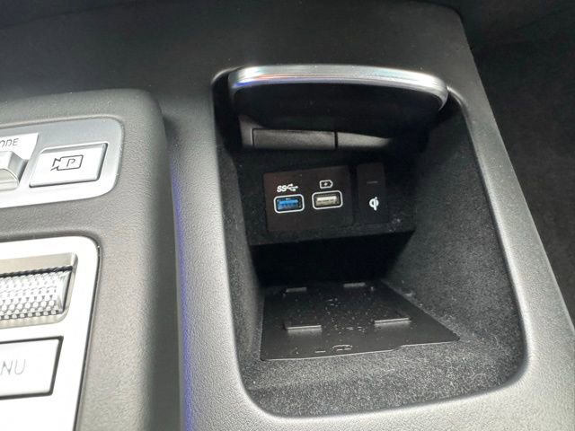 Used 2023 Genesis GV70 2.5T Sport Prestige w/ Sport Prestige Package image 35