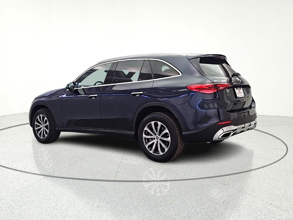 Used 2024 Mercedes-Benz GLC 300 4MATIC w/ Advanced USB Package image 7