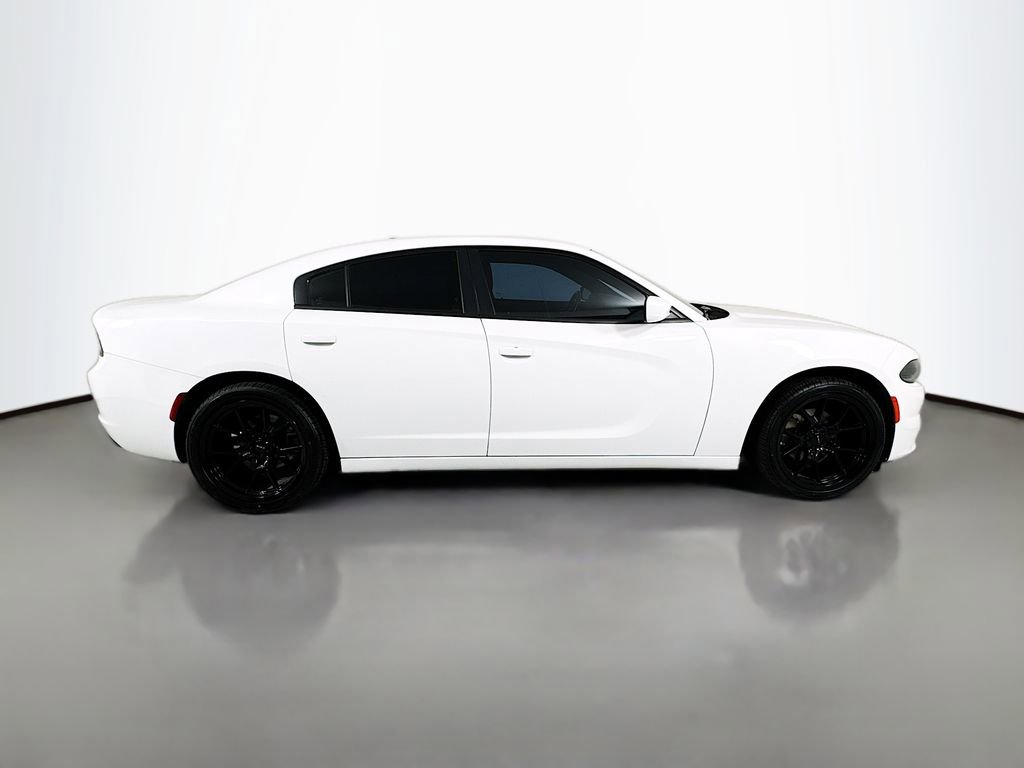 Used 2022 Dodge Charger SXT image 9