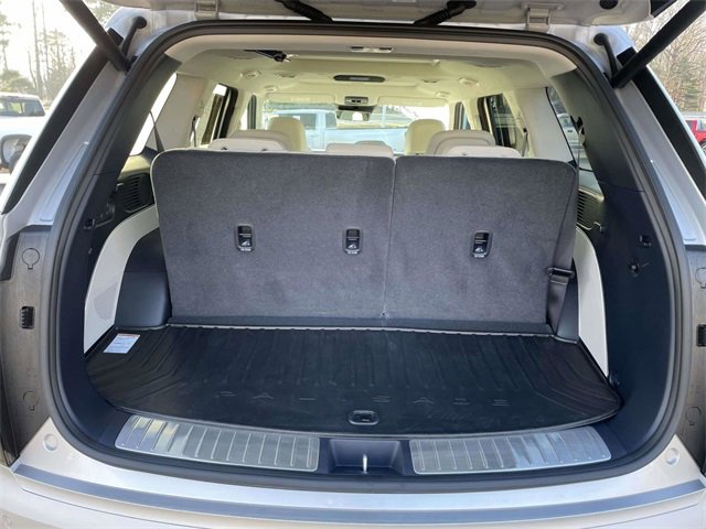 Used 2026 Hyundai Palisade Calligraphy image 13