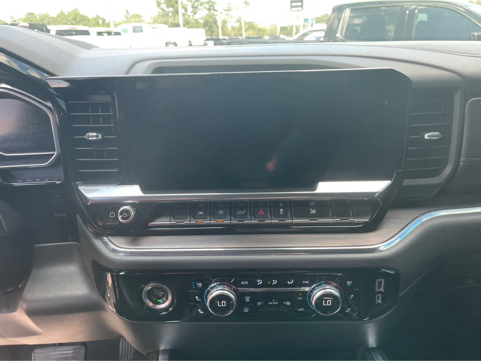 Used 2023 GMC Sierra 1500 SLT w/ SLT Premium Package AWD/4WD image 16