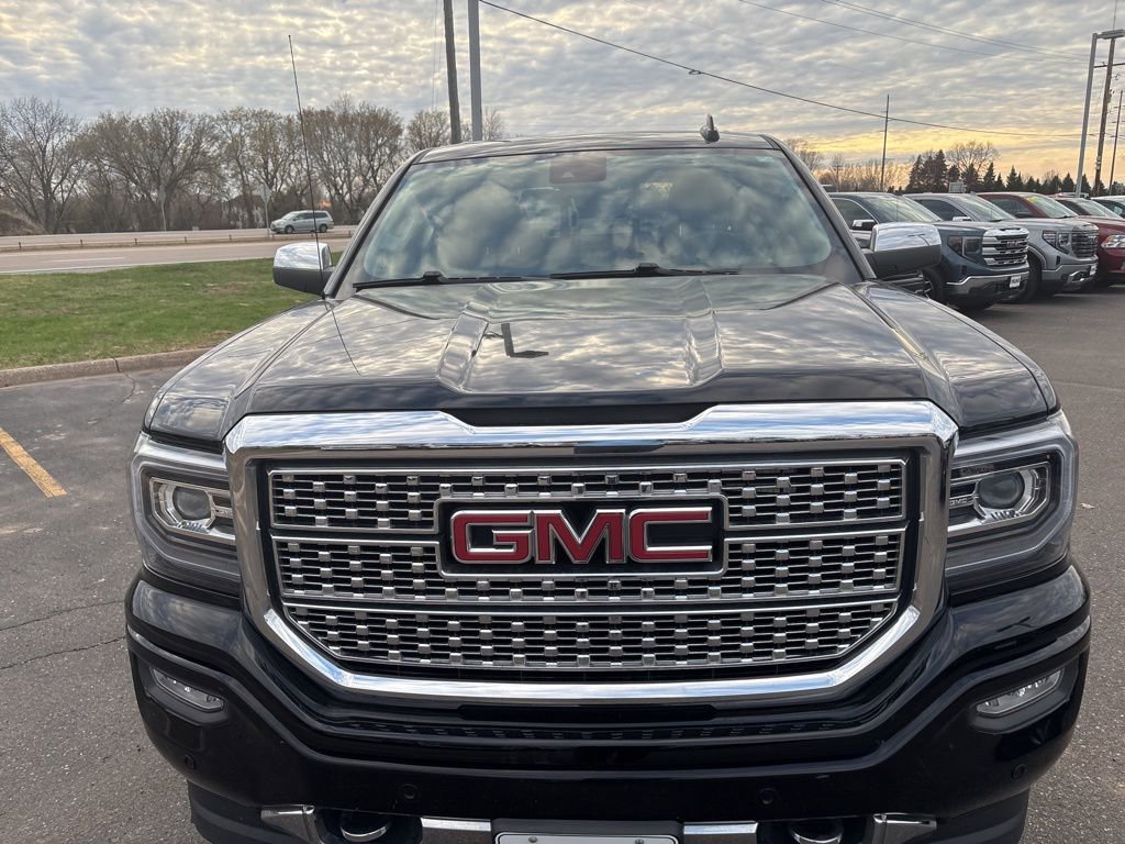 Used 2018 GMC Sierra 1500 Denali w/ Denali Ultimate Package image 4