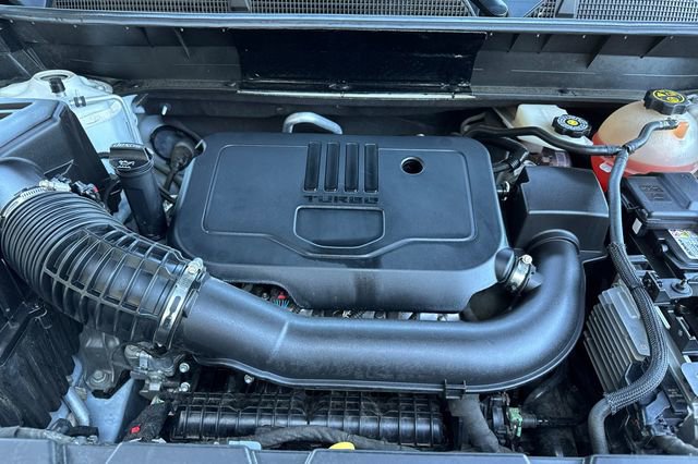 Used 2023 GMC Acadia SLE image 56