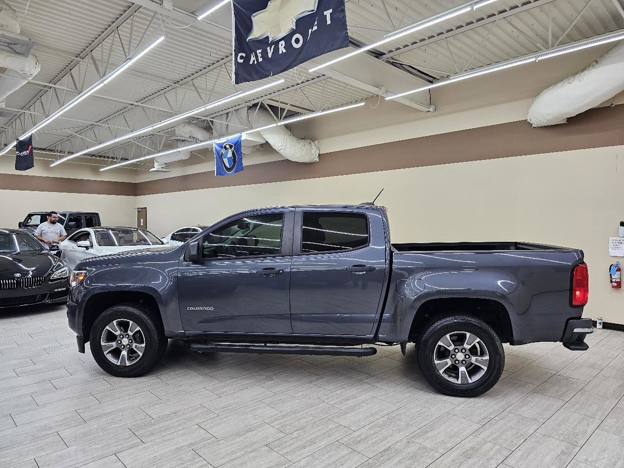 Used 2017 Chevrolet Colorado W/T w/ WT Convenience Package image 9