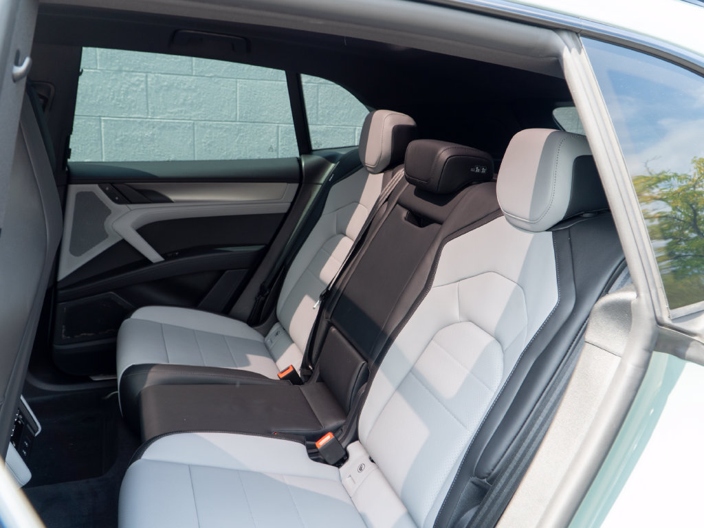 New 2026 Porsche Cayenne Electric AWD/4WD image 19
