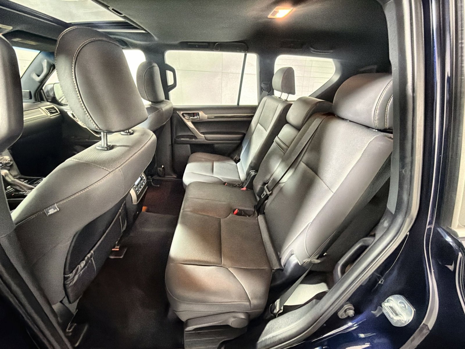 Used 2020 Lexus GX 460 Premium image 25