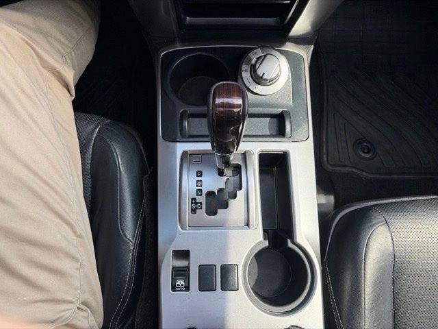 Used 2014 Toyota 4Runner Limited AWD/4WD image 22