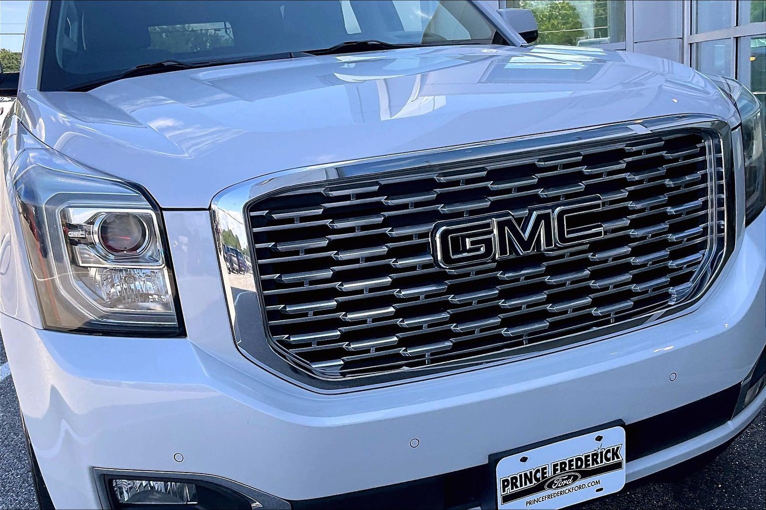 Used 2019 GMC Yukon Denali w/ Denali Ultimate Package AWD/4WD image 30