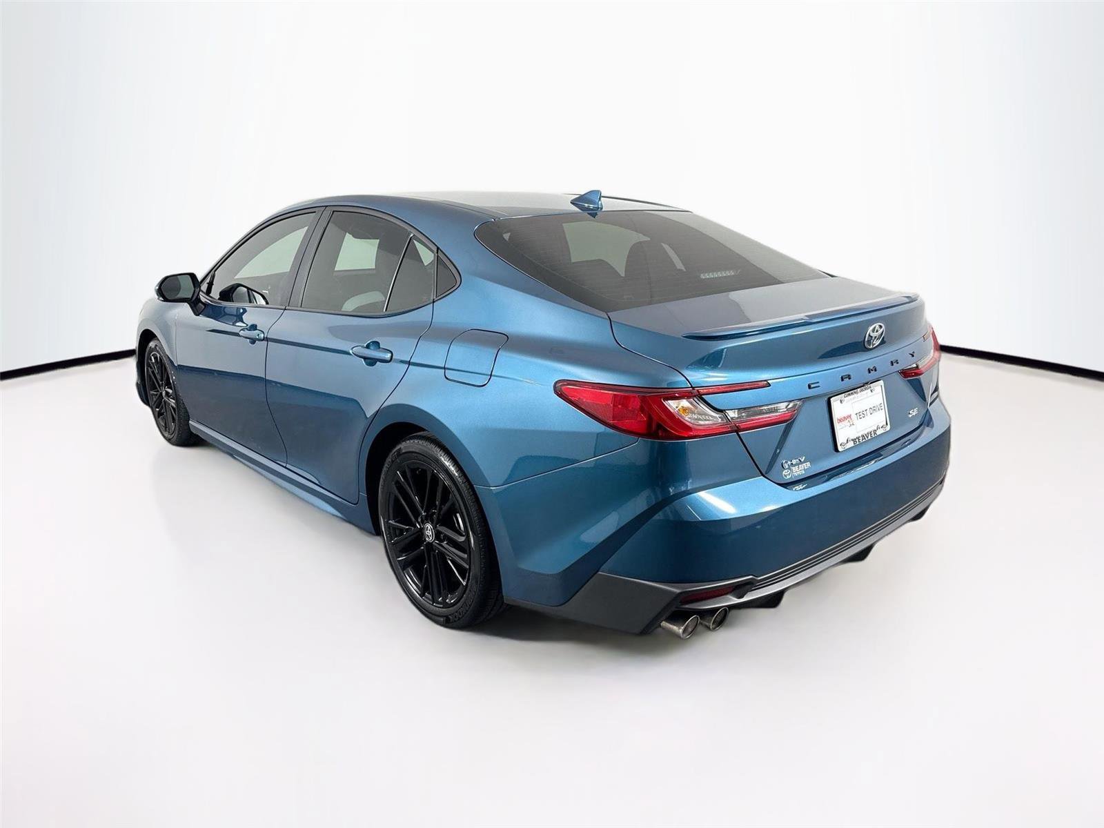 Certified 2025 Toyota Camry SE w/ Convenience Package image 13