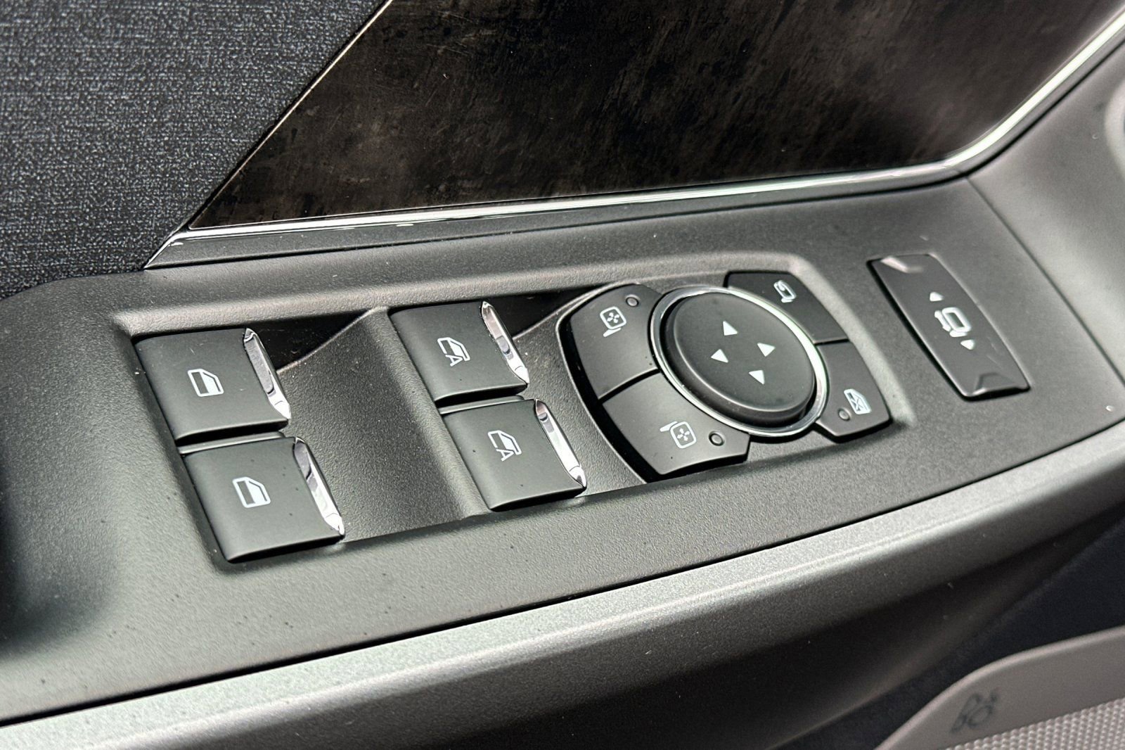 New 2026 Ford F350 Lariat w/ Black Appearance Package image 12