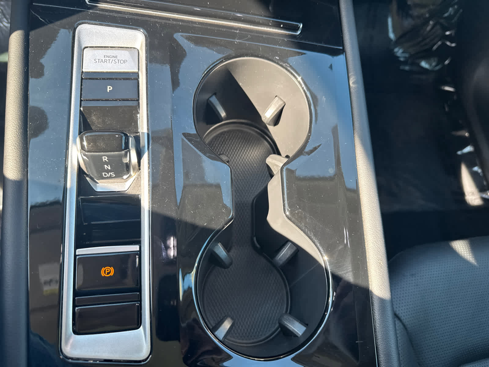 Certified 2024 Volkswagen Atlas SEL image 17