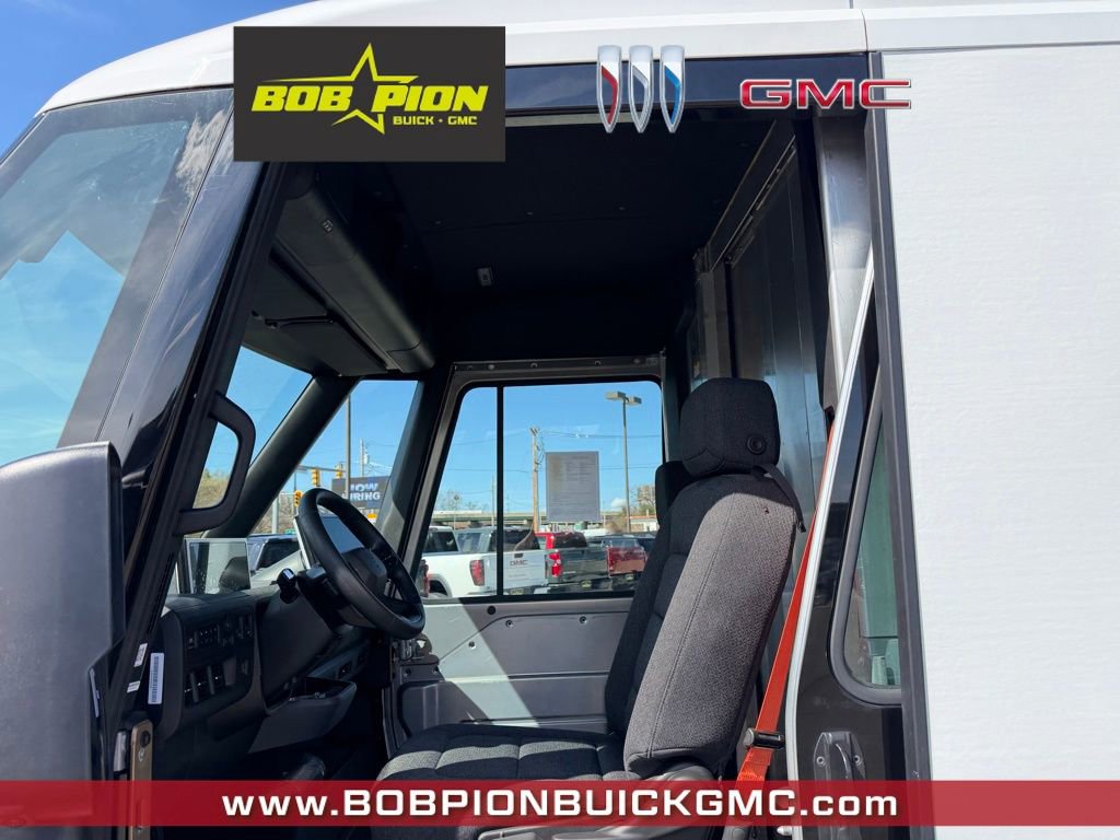 Used 2024 Chevrolet Brightdrop 600 w/ Commercial Equipment Package AWD/4WD image 7