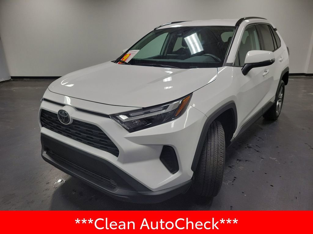 Used 2024 Toyota RAV4 XLE image 4