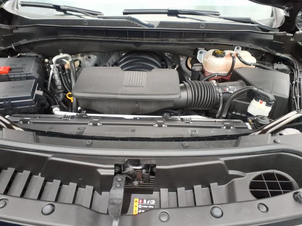 Certified 2025 Chevrolet Tahoe Z71 AWD/4WD image 26