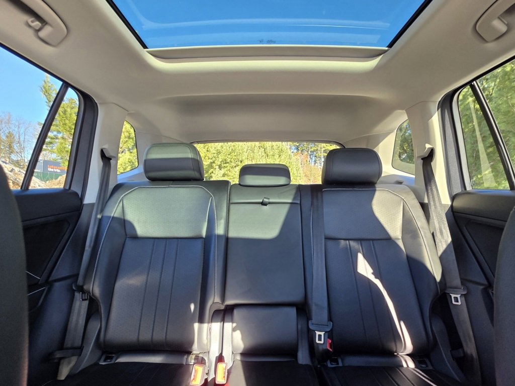Used 2024 Volkswagen Tiguan SE image 25