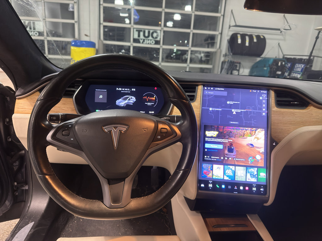 Used 2020 Tesla Model S Long Range Plus image 10