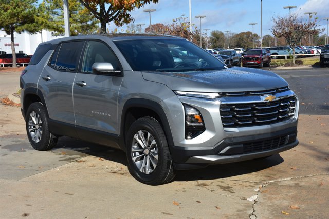 New 2026 Chevrolet Equinox LT w/ Safety and Technology Package image 3