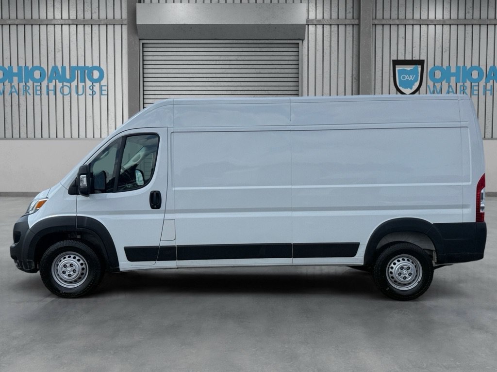 Used 2025 RAM ProMaster 2500 w/ Convenience Group FWD image 4