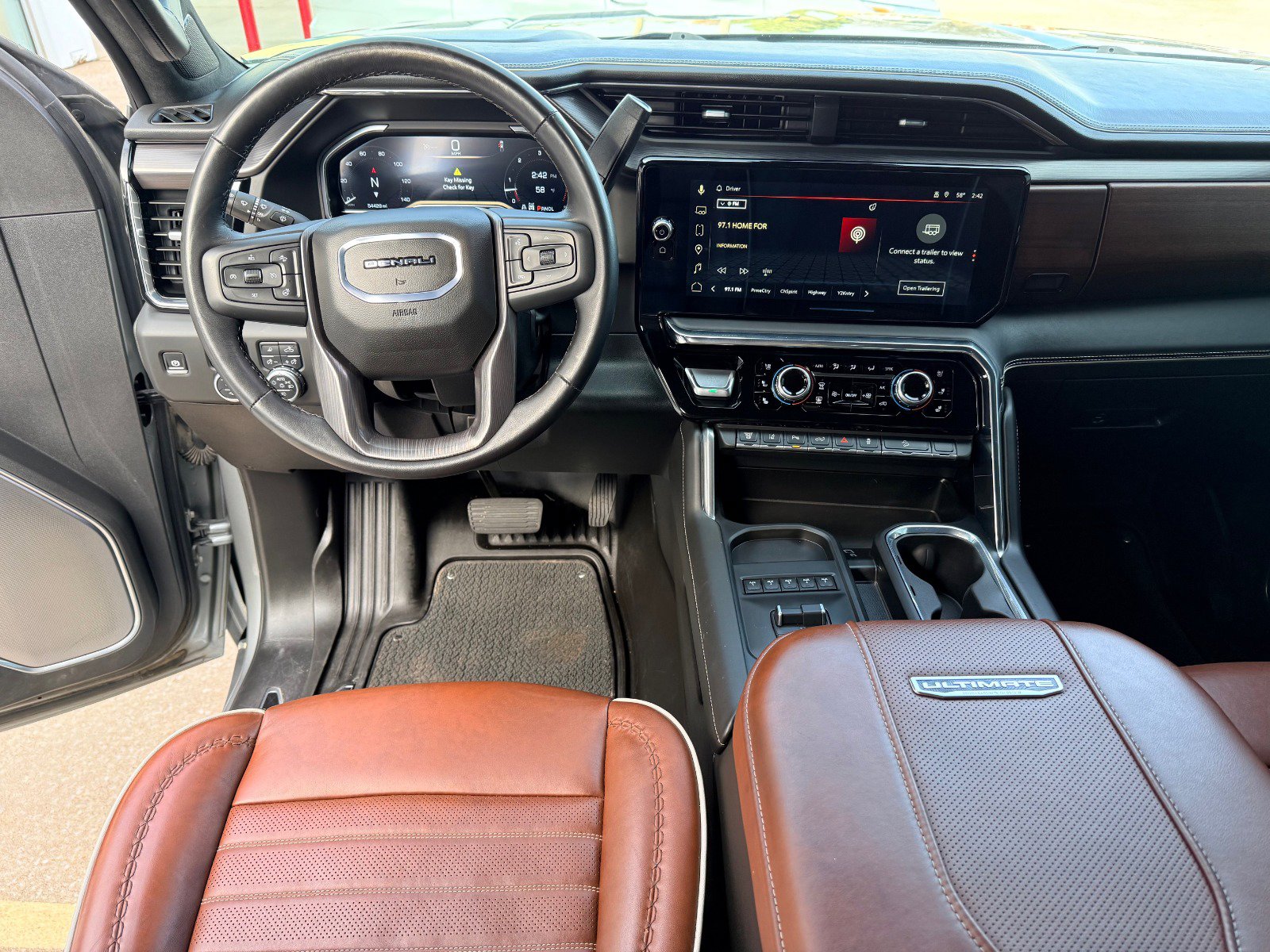 Certified 2025 GMC Sierra 3500 Denali Ultimate image 19