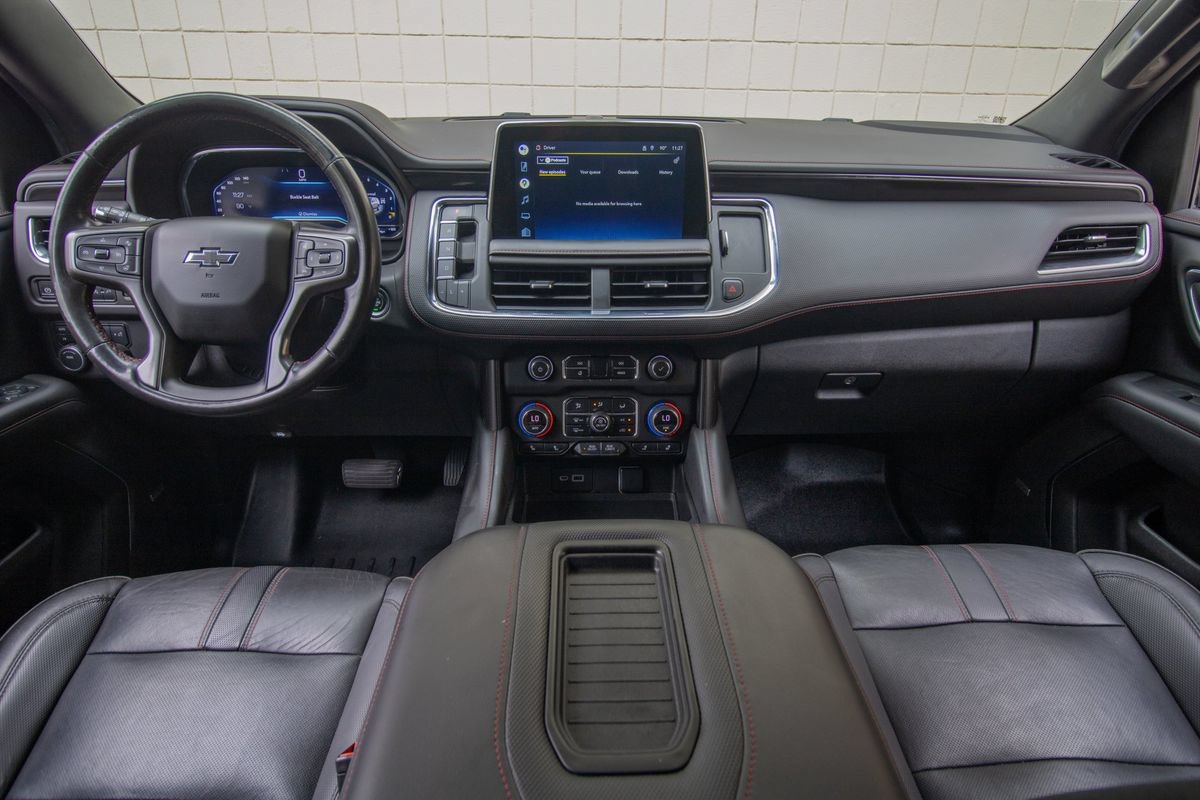 Used 2022 Chevrolet Suburban RST w/ Luxury Package AWD/4WD image 41