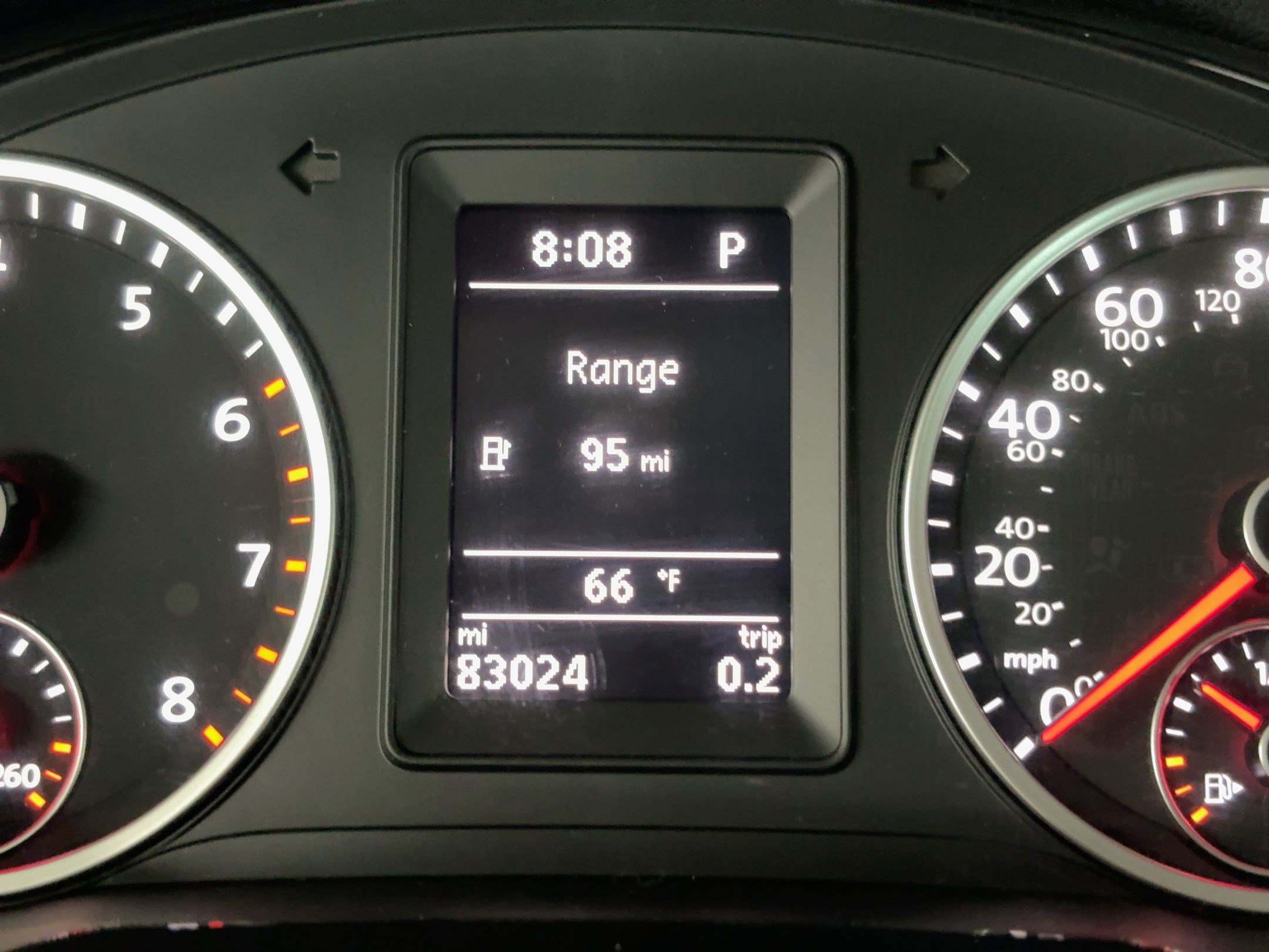 Used 2017 Volkswagen Tiguan SEL image 20