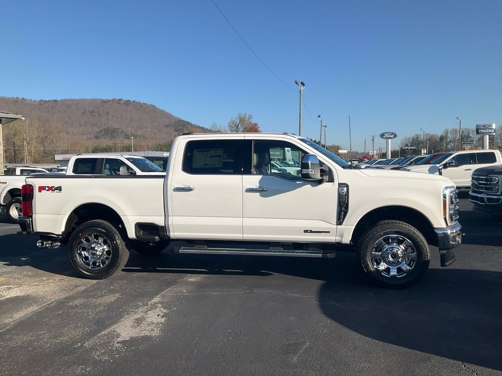 New 2026 Ford F250 Lariat w/ Chrome Package image 4