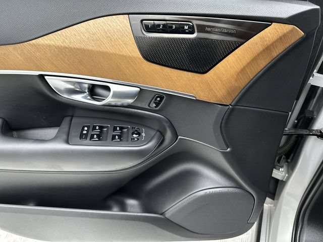 Certified 2025 Volvo XC90 T8 Plus w/ Protection Package Premier AWD/4WD image 13
