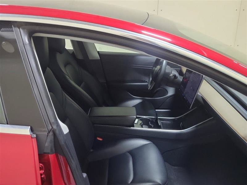 Used 2018 Tesla Model 3 Long Range RWD image 4