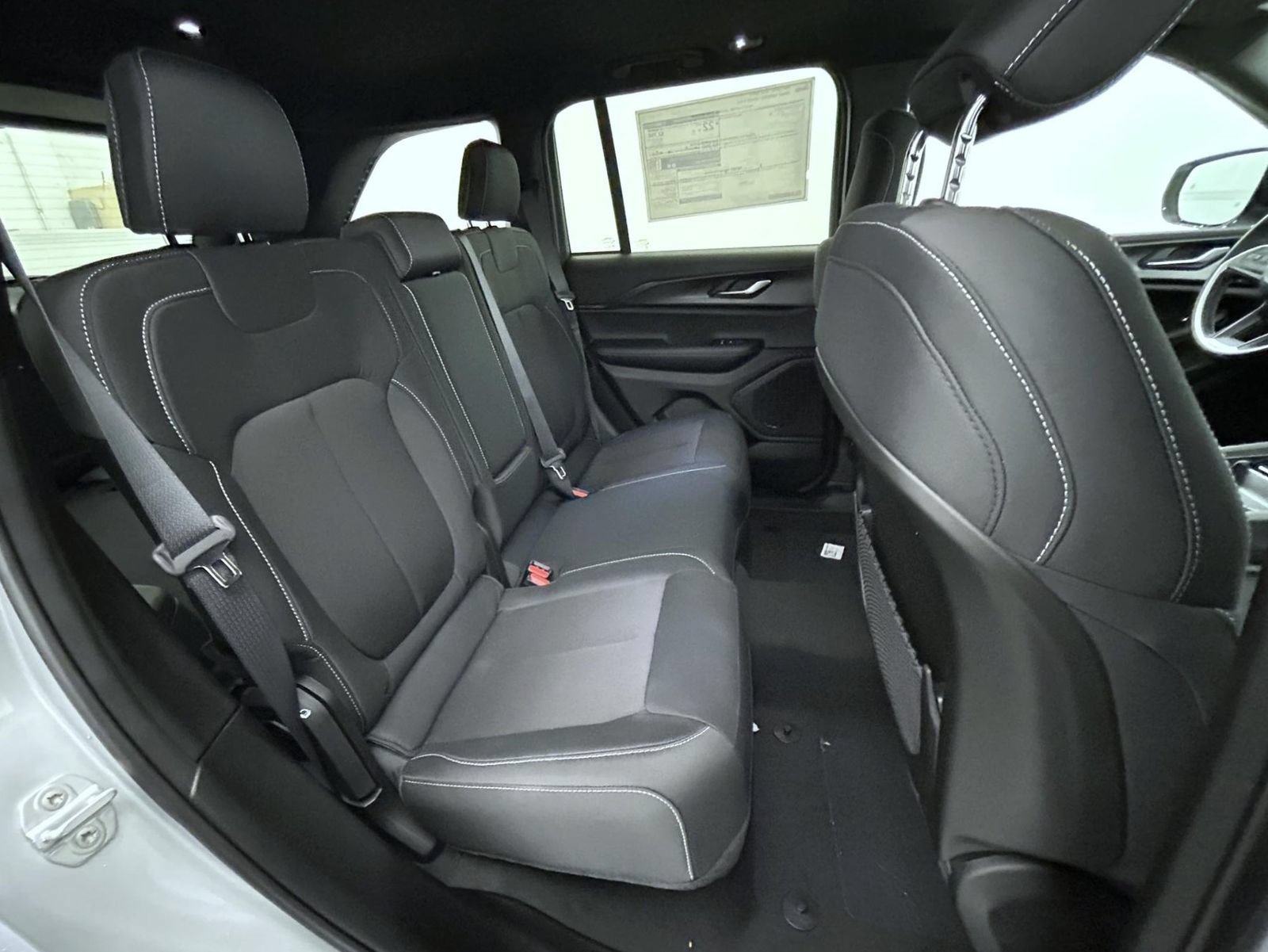 New 2026 Jeep Grand Cherokee Laredo X AWD/4WD image 18