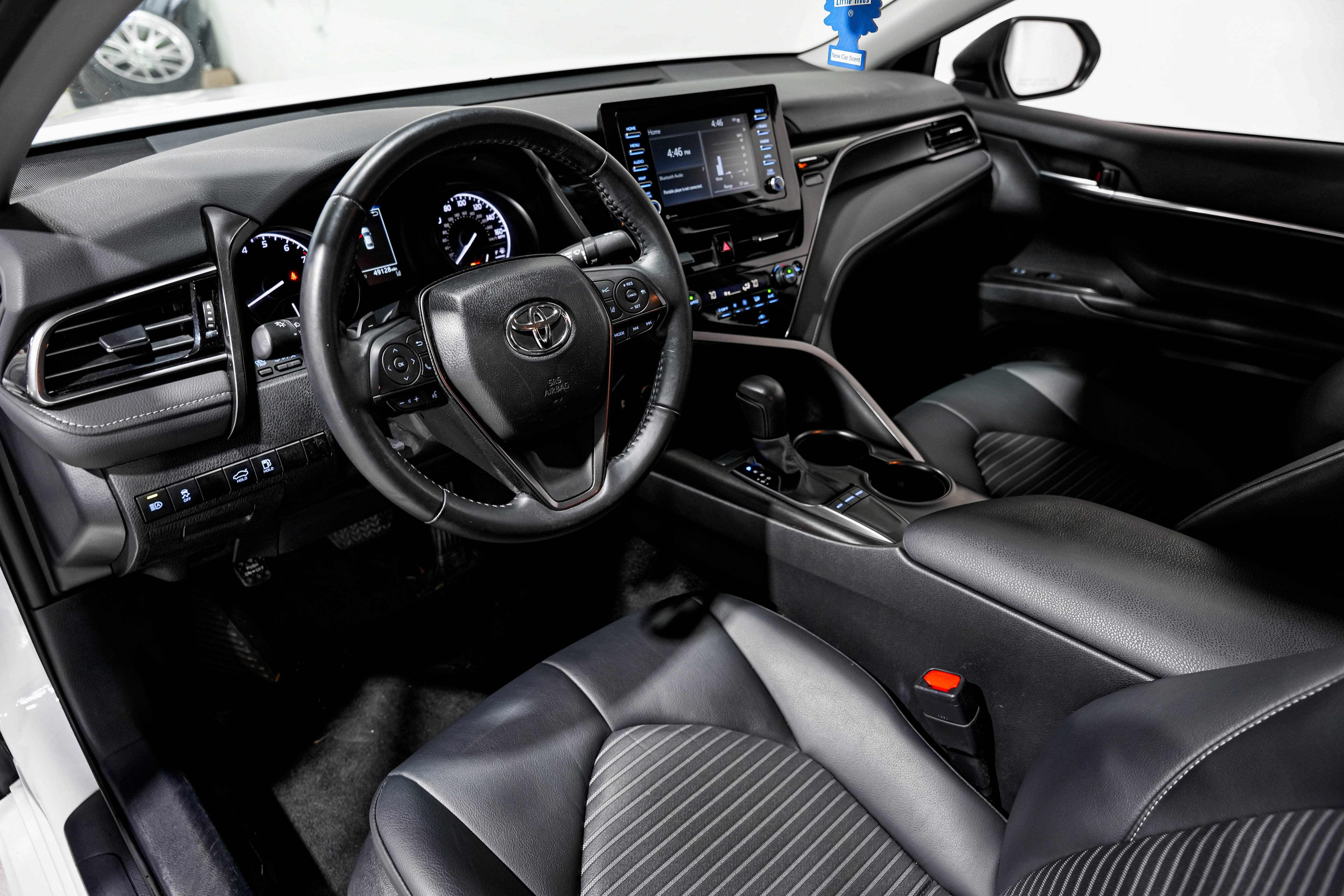 Used 2024 Toyota Camry SE FWD image 18