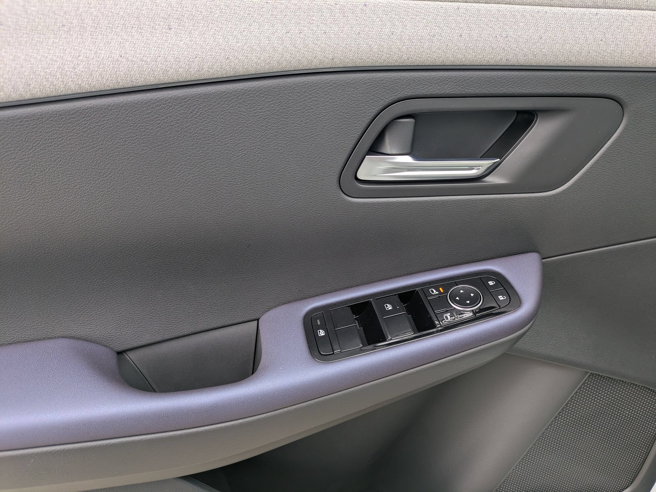 New 2026 Nissan Leaf SV+ image 13