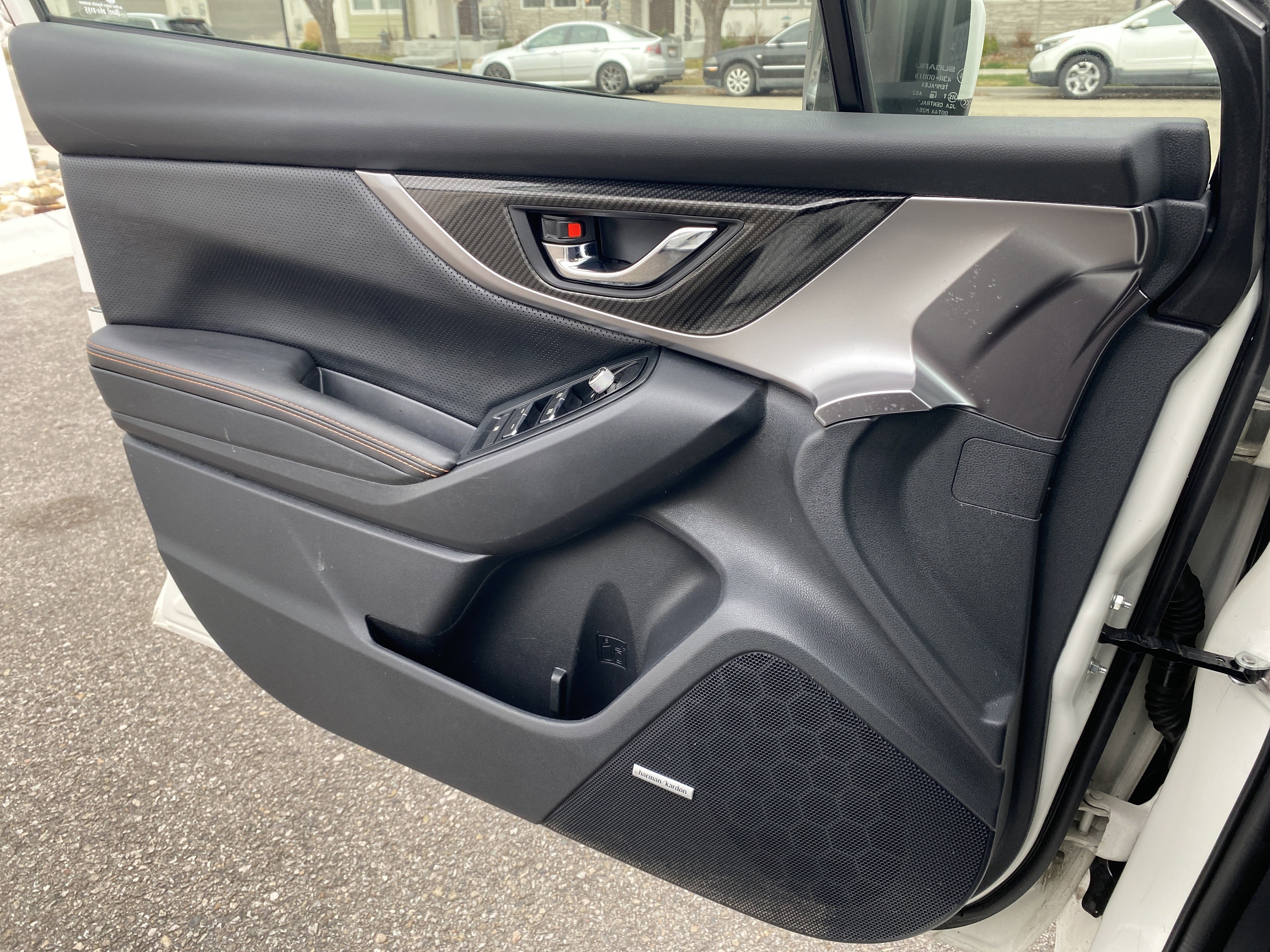 Used 2019 Subaru Crosstrek 2.0i Limited w/ Moonroof Package w/Navigation image 17