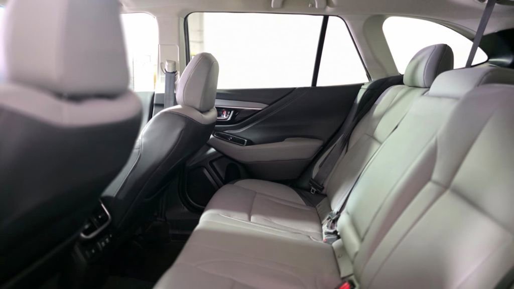 Used 2022 Subaru Outback Limited XT image 25