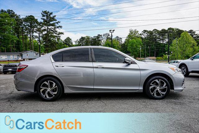 Used 2017 Honda Accord LX image 7