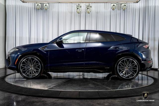Used 2025 Lamborghini Urus SE AWD/4WD image 8
