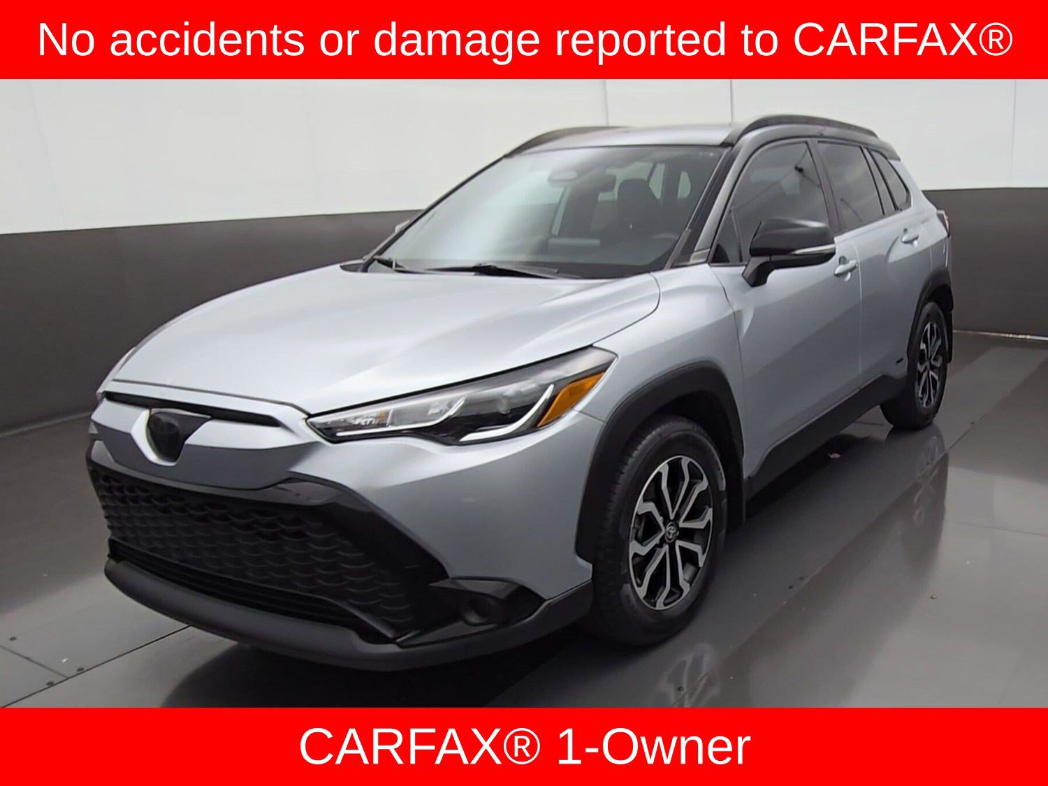Certified 2024 Toyota Corolla Cross AWD Hybrid w/ Moonroof Package image 3