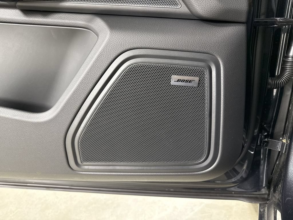 New 2026 Porsche Macan AWD/4WD image 34