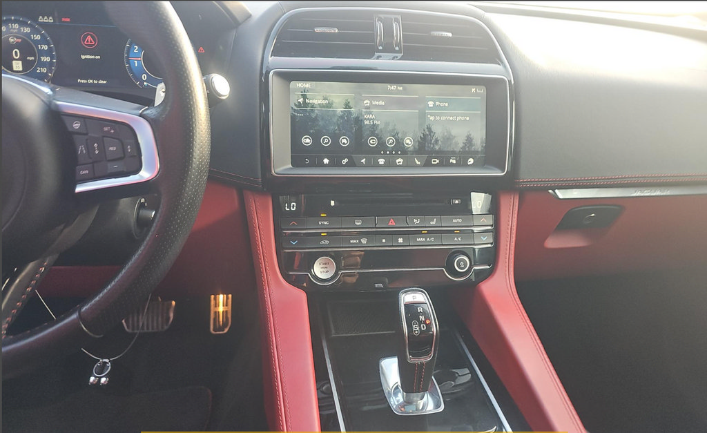 Used 2020 Jaguar F-PACE SVR AWD/4WD image 15