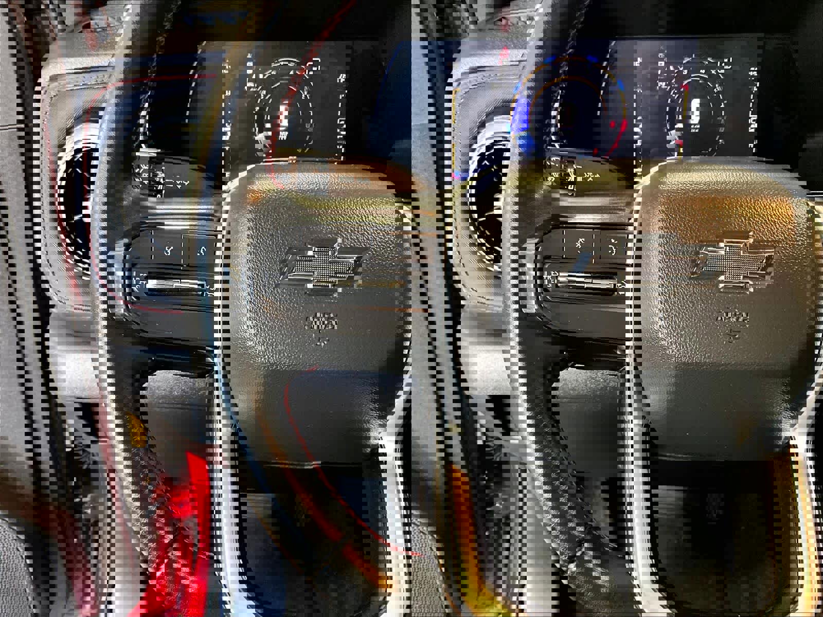 Used 2023 Chevrolet Colorado Z71 w/ Z71 Convenience Package 2 AWD/4WD image 23