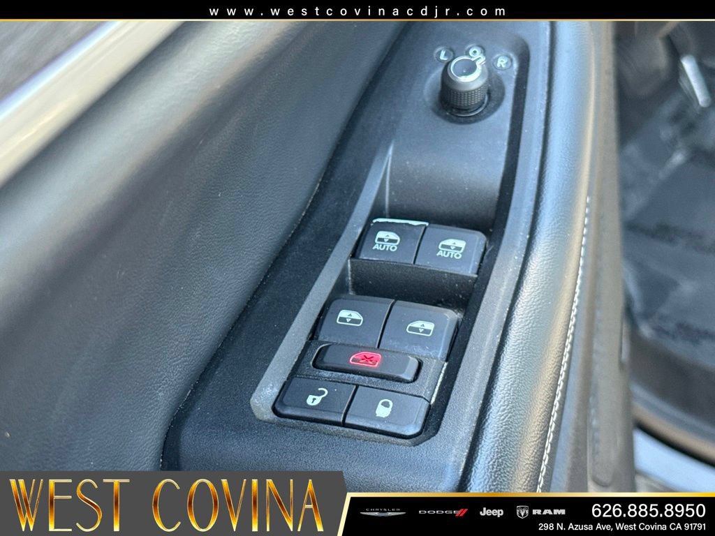 Used 2023 Jeep Grand Cherokee L Limited w/ Trailer Tow Group (B) AWD/4WD image 22