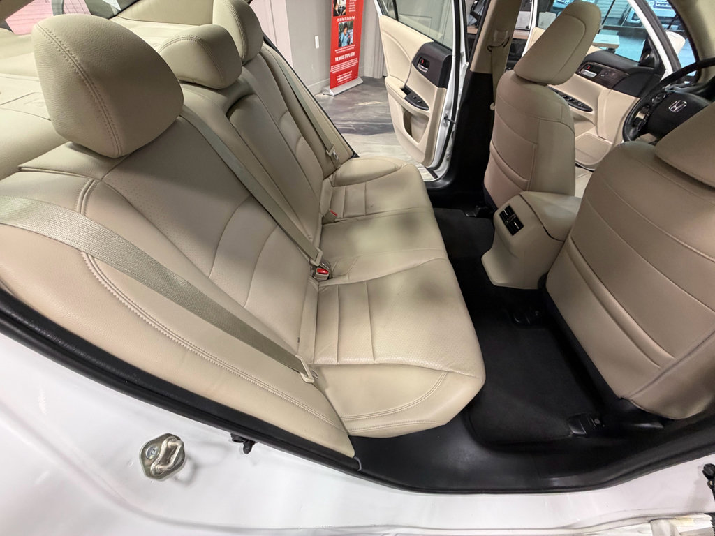 Used 2016 Honda Accord Touring image 50