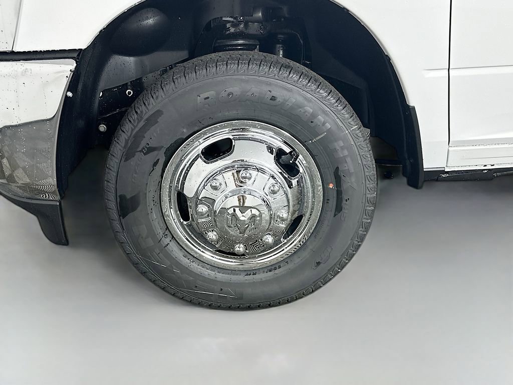 New 2026 RAM 3500 Tradesman image 17