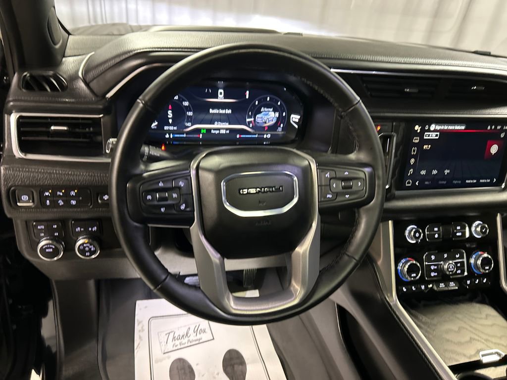 Used 2024 GMC Yukon XL Denali AWD/4WD image 15