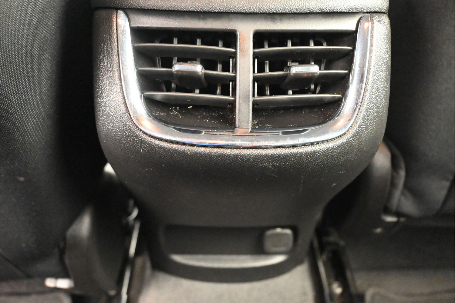Used 2024 Chevrolet Malibu LT FWD image 15
