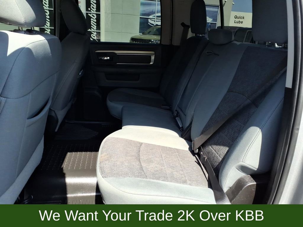 Used 2020 RAM 1500 Classic SLT w/ Luxury Group RWD image 15