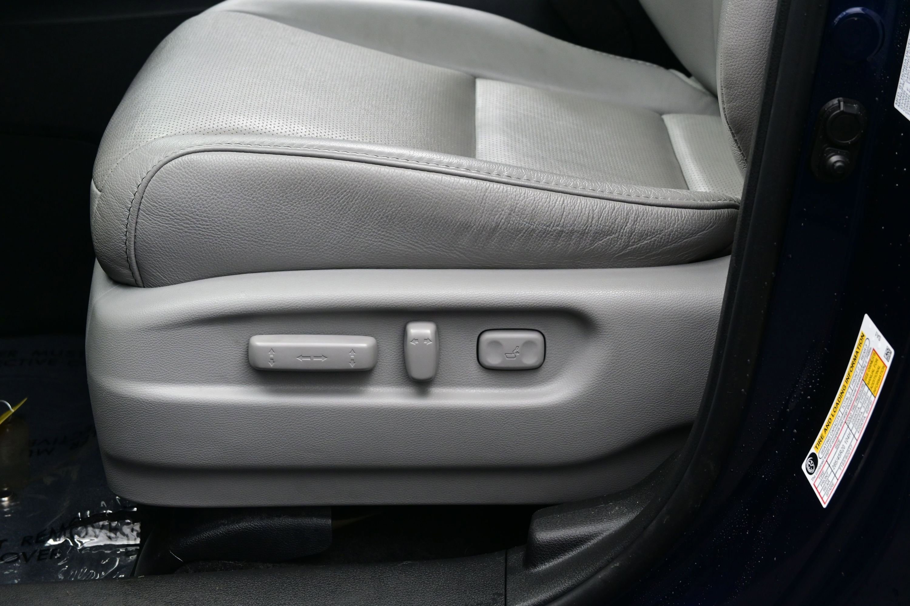 Used 2023 Honda Passport EX-L image 11