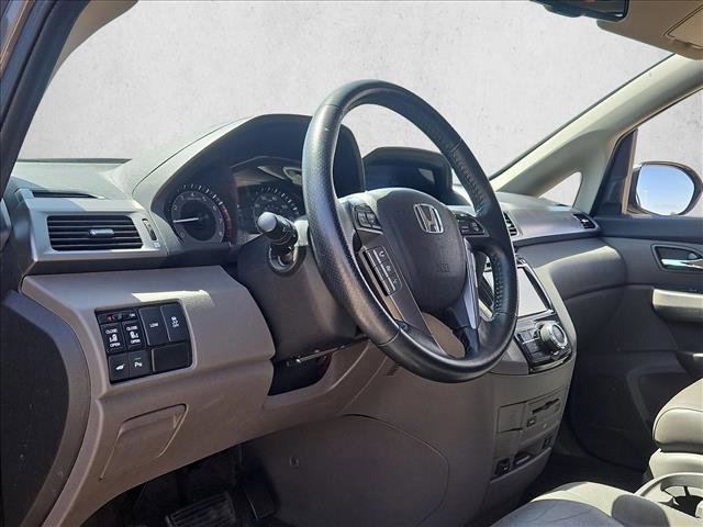 Used 2015 Honda Odyssey Touring Elite image 6