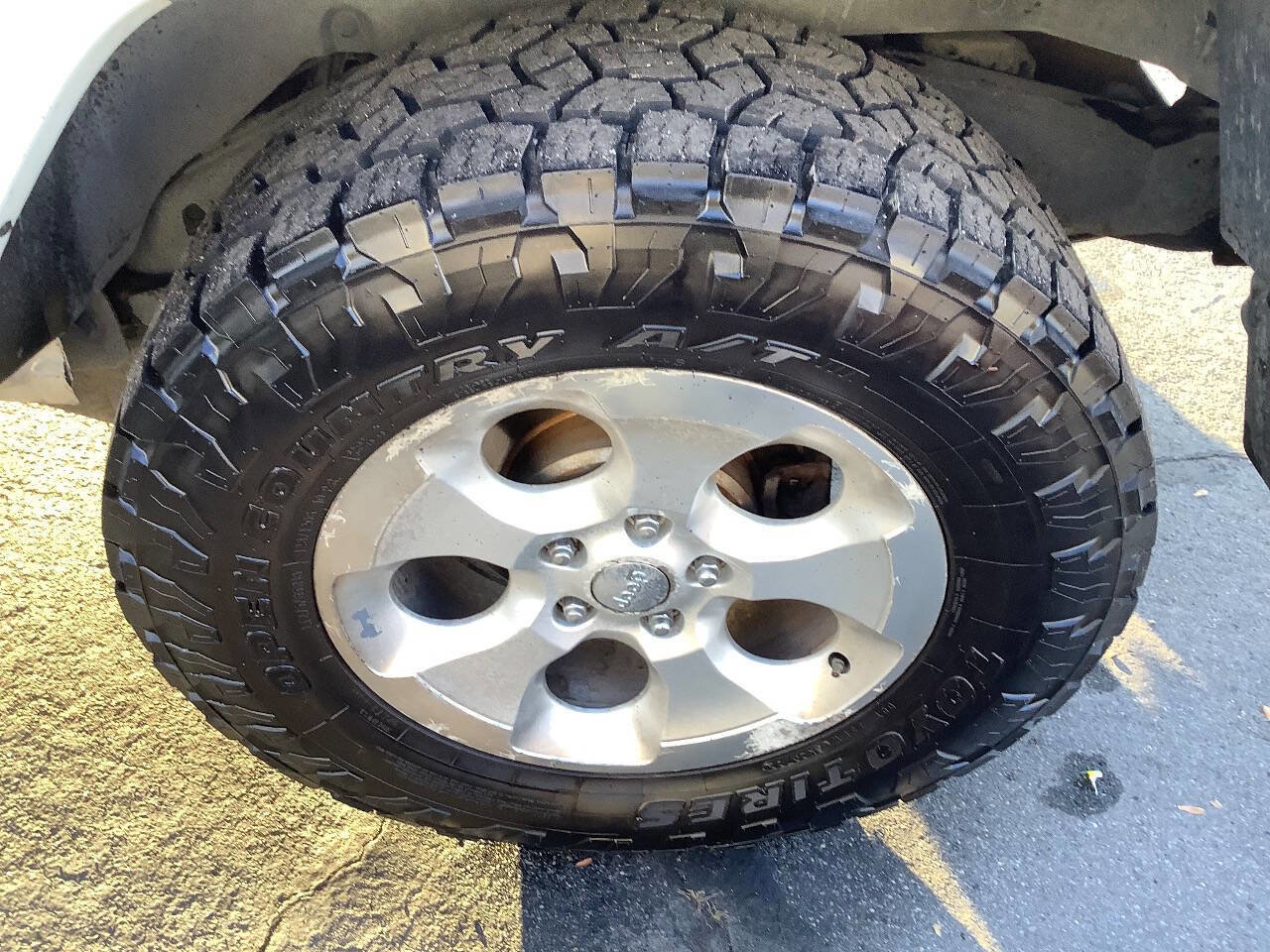 Used 2013 Jeep Wrangler Sahara w/ Connectivity Group image 19