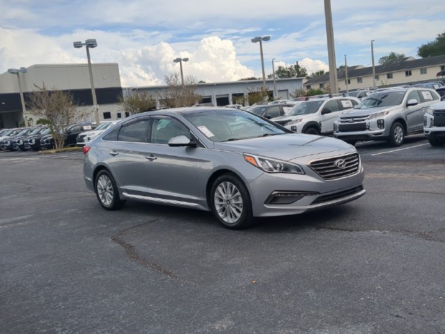 Used 2015 Hyundai Sonata Limited w/ Option Group 05 FWD image 4