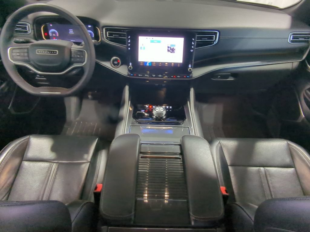 Used 2022 Jeep Wagoneer Series I w/ Convenience Group I AWD/4WD image 18